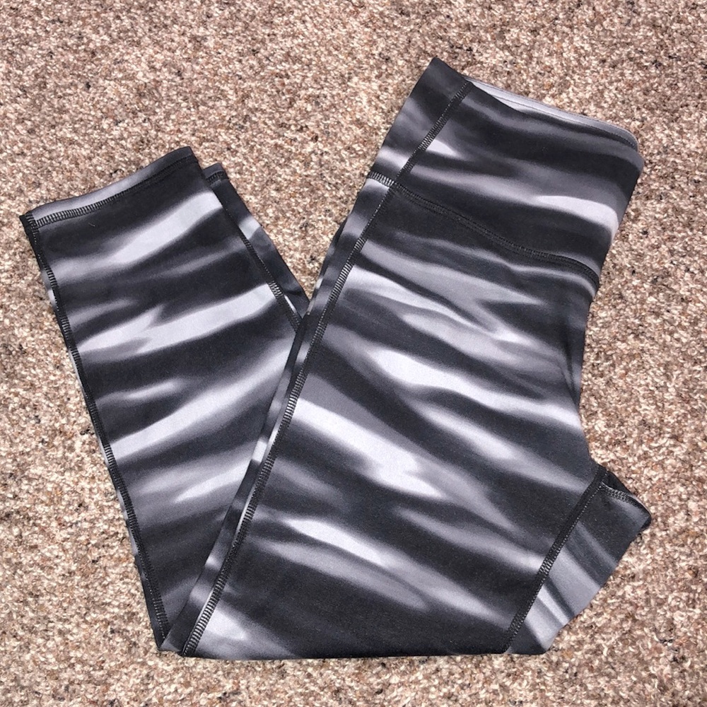 Athleta High Rise Cropped Leggings